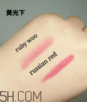 mac russian red和ruby woo哪個(gè)好看_試色對(duì)比