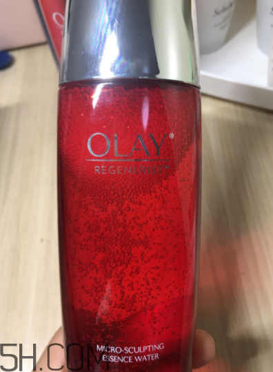 Olay新生活能水是精華水嗎？什么功效？