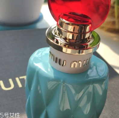 miumiu2018粉色香水好聞嗎？和舊款香水哪個更好聞