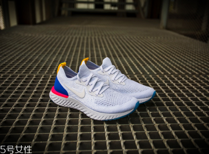 nike epic react flyknit開箱測(cè)評(píng) 耐克全新緩震科技跑鞋震撼登場(chǎng)