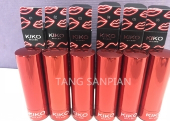 kiko2018情人節(jié)限量心形口紅色號試色