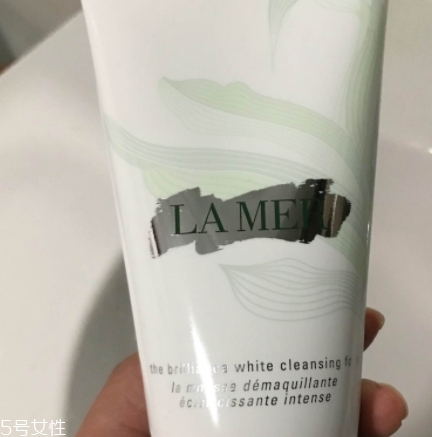 lamer海藍(lán)之謎和阿瑪尼哪個好？