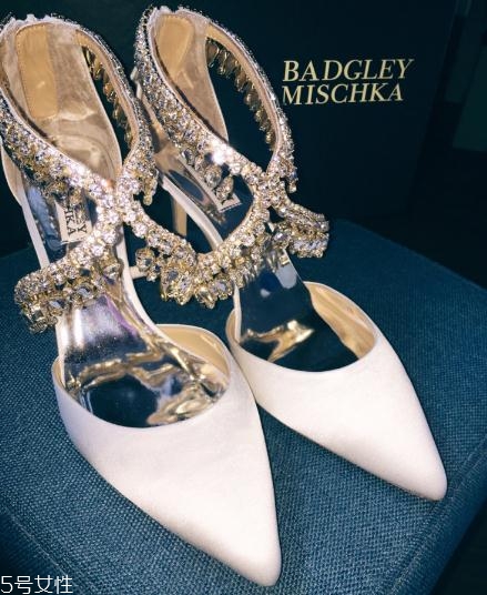 badgley mischka是什么牌子？高性?xún)r(jià)比婚鞋首選