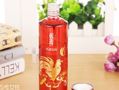 國(guó)產(chǎn)化妝水哪個(gè)牌子好 護(hù)膚過(guò)程必備單品