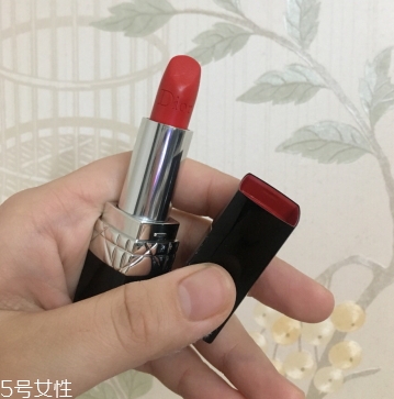 迪奧口紅844適合什么膚色？顯白嗎？