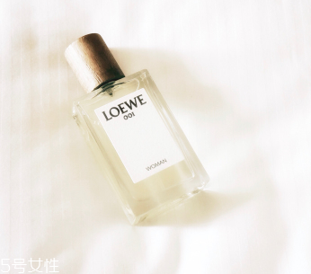 LOEWE001香水多少錢？LOEWE001香評(píng)