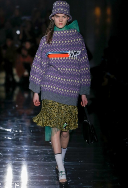 prada2018秋冬系列好看嗎_款式有哪些？