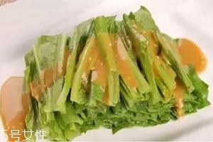 油麥菜怎么涼拌好吃？加點麻醬調(diào)味