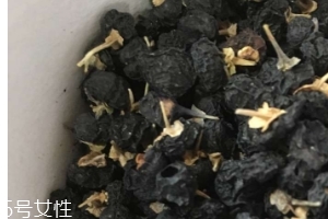 黑枸杞青少年能吃嗎？可以適量喝