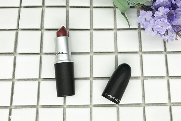 mac brick o la口紅日常嗎？mac brick o la上嘴圖