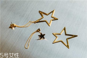 耳環(huán)一般多少克一對(duì)？耳環(huán)常見克數(shù)