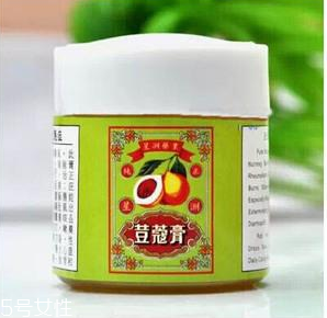 豆蔻膏過期還能涂抹嗎？過期的豆蔻膏還能用嗎？