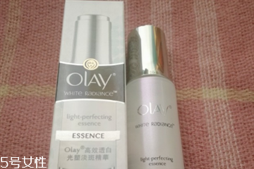 olay小白瓶和小綠瓶哪個好 olay小白瓶和小綠瓶對比