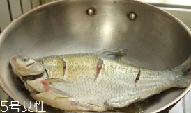 鳊魚(yú)的做法 鳊魚(yú)怎么挑刺