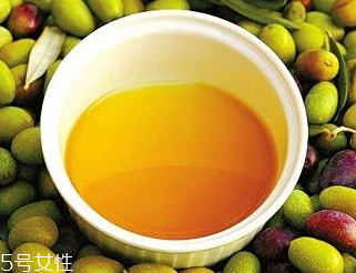 茶油和橄欖油哪個(gè)好 茶油功效好過橄欖油