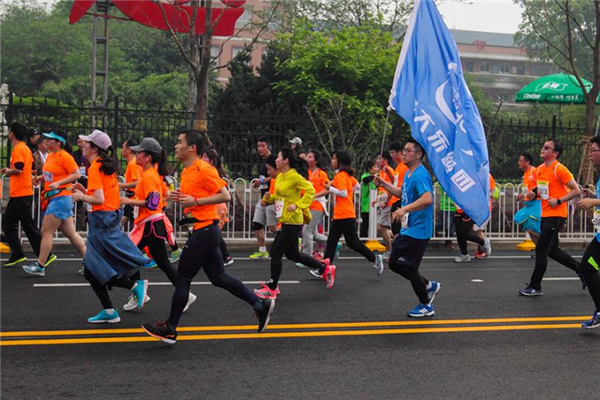 馬拉松會(huì)對(duì)身體有害嗎 準(zhǔn)備一定要充分