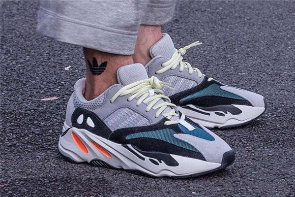 yeezy 700買小了怎么辦 這樣來處理