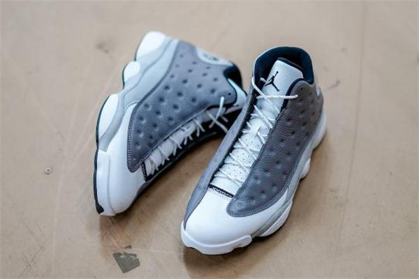 aj13渣渣灰什么時候發(fā)售 上腳效果滿分