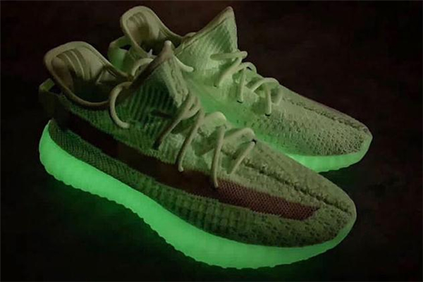 yeezy 350 v2 gid glow實物諜照 夜光椰子350發(fā)售信息