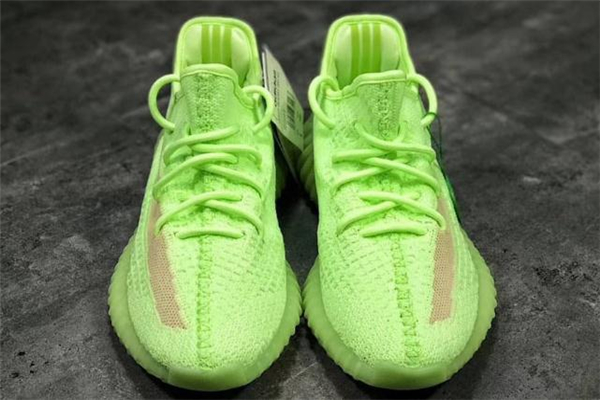 yeezy 350 v2 gid glow實物諜照 夜光椰子350發(fā)售信息