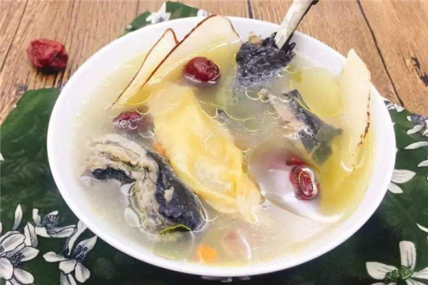 孕婦可以喝烏雞花膠湯嗎 對(duì)身體很好