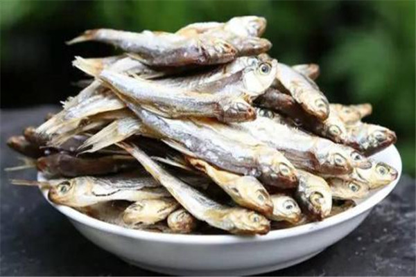 魚干的熱量高嗎 魚干適合怎么吃