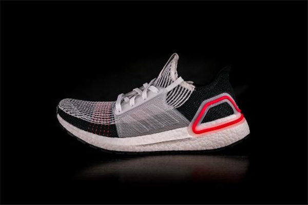 阿迪達(dá)斯ub19測評 ultraboost19腳感怎么樣