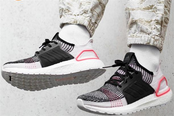 阿迪達(dá)斯ub19偏碼嗎 ultraboost19尺碼選擇