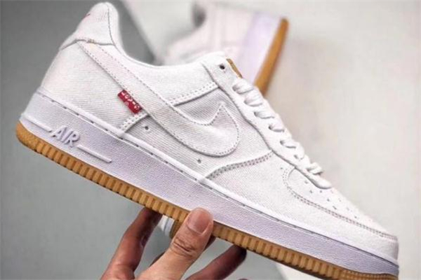 levis聯(lián)名nike air force 1發(fā)售時(shí)間 李維斯聯(lián)名空軍一號(hào)諜照