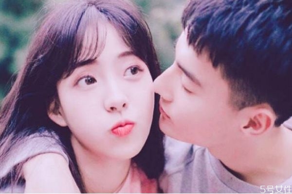 熱戀中人有什么特征呢 如何維持婚姻中的熱戀呢