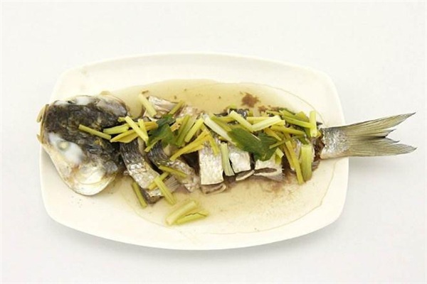 清蒸黑魚(yú)的做法 清蒸黑魚(yú)怎么做不腥