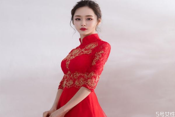 女方結(jié)婚回門(mén)穿什么衣服 結(jié)婚三天回門(mén)要買(mǎi)什么禮物