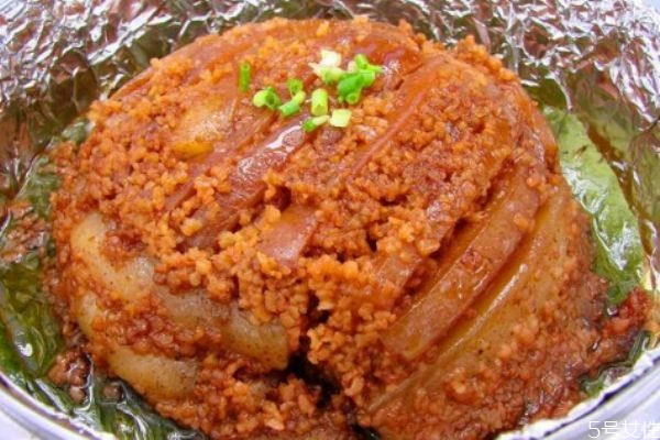 粉蒸肉有什么營(yíng)養(yǎng)價(jià)值呢 粉蒸肉搭配什么更健康呢