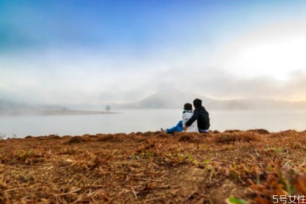 女生冷淡考驗(yàn)一般會(huì)有多長時(shí)間 女生對(duì)你冷淡怎么辦