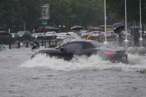 河南本輪強降雨與720暴雨有何不同 暴雨時在野外怎么辦